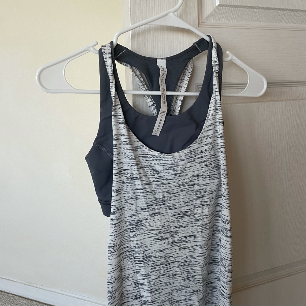 Lululemon 2 in 1 sports bra + tank top